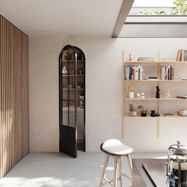 Air 5 Pantry with Kickplate - Single Full Arch